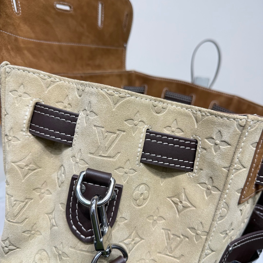 2026124173310939 260